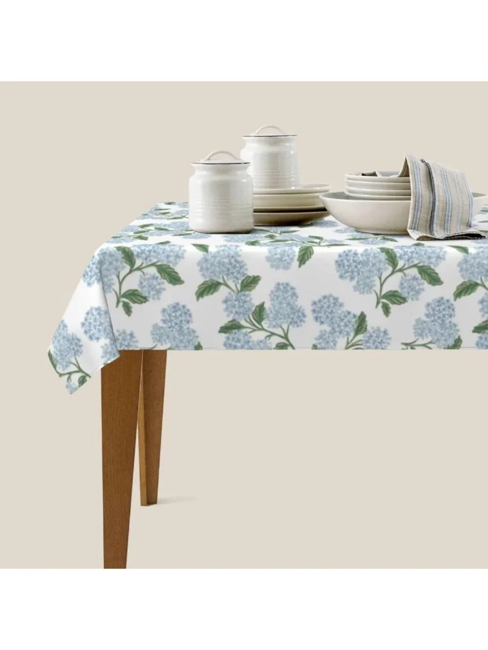 Vintage Floral Tablecloth 60x84” - Blue Hydrangea Design for Summer Dining